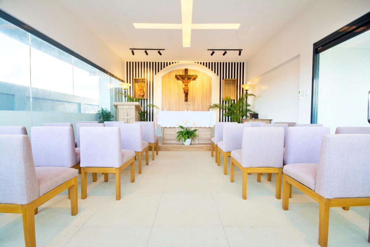 Commander Suites De Boracay Manoc-Manoc Екстер'єр фото