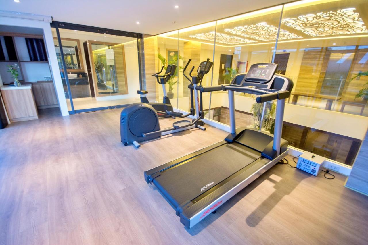Commander Suites De Boracay Manoc-Manoc Екстер'єр фото