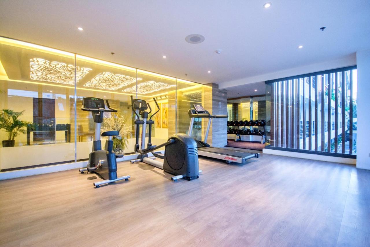 Commander Suites De Boracay Manoc-Manoc Екстер'єр фото