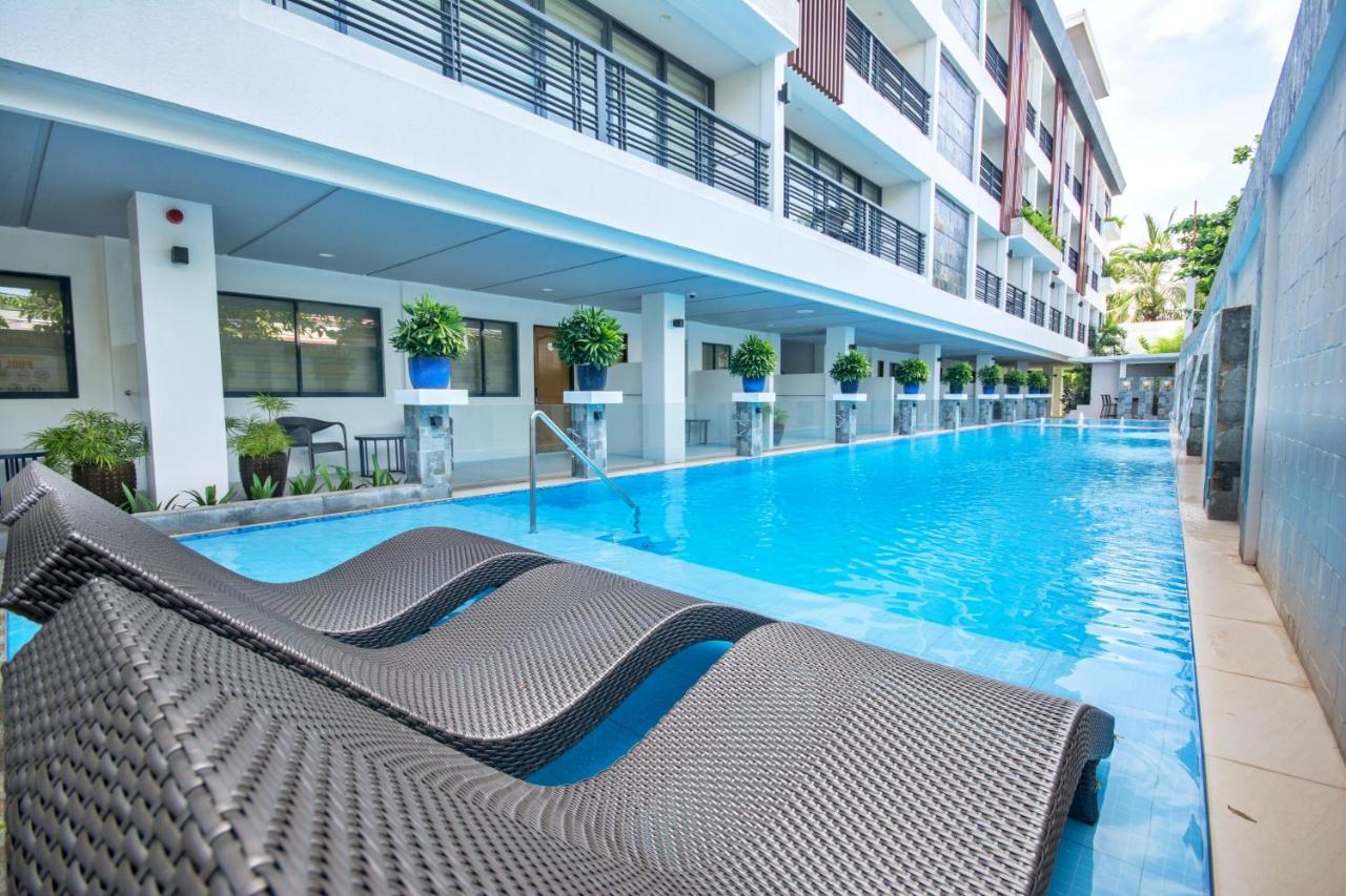 Commander Suites De Boracay Manoc-Manoc Екстер'єр фото