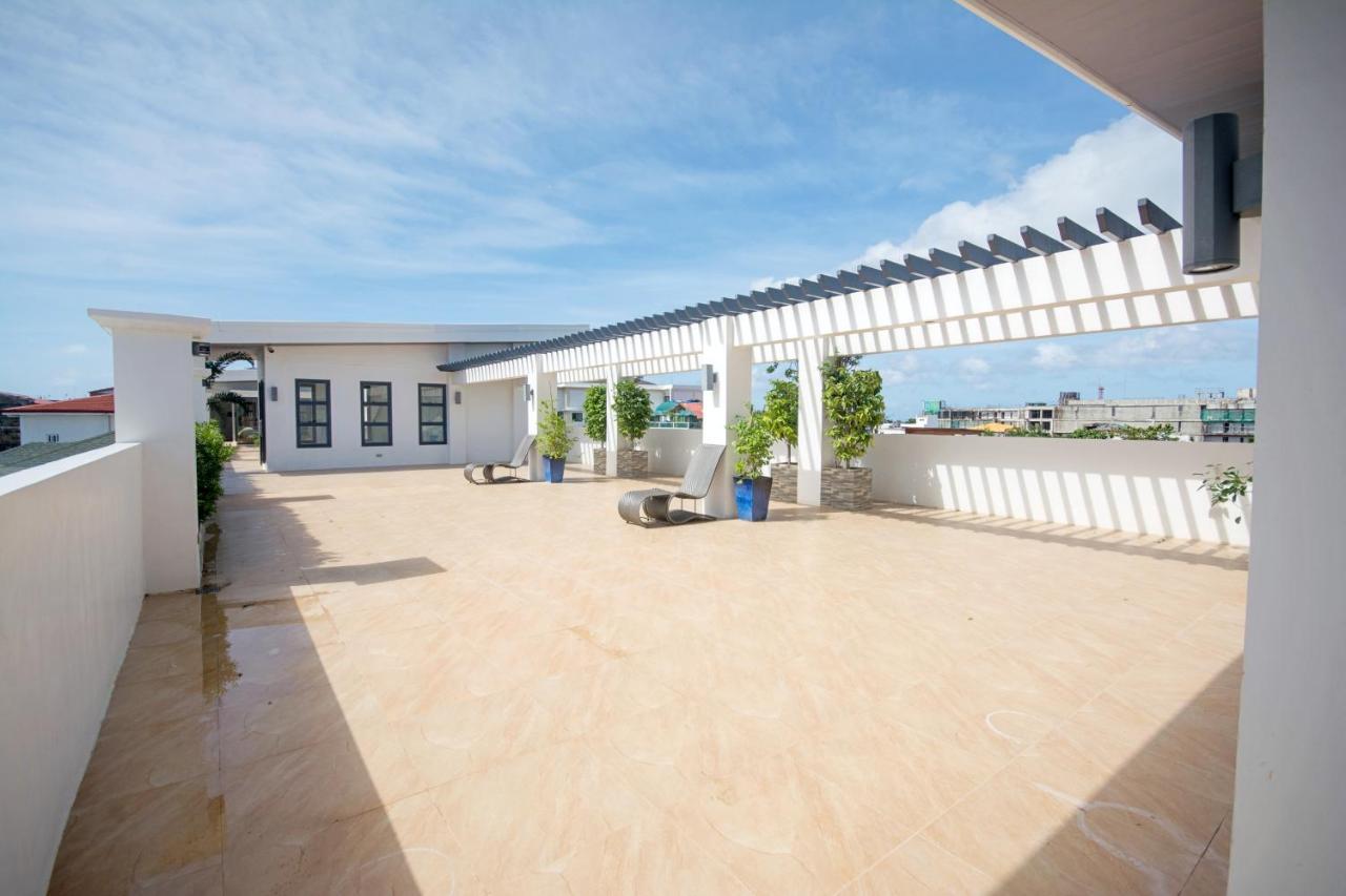 Commander Suites De Boracay Manoc-Manoc Екстер'єр фото