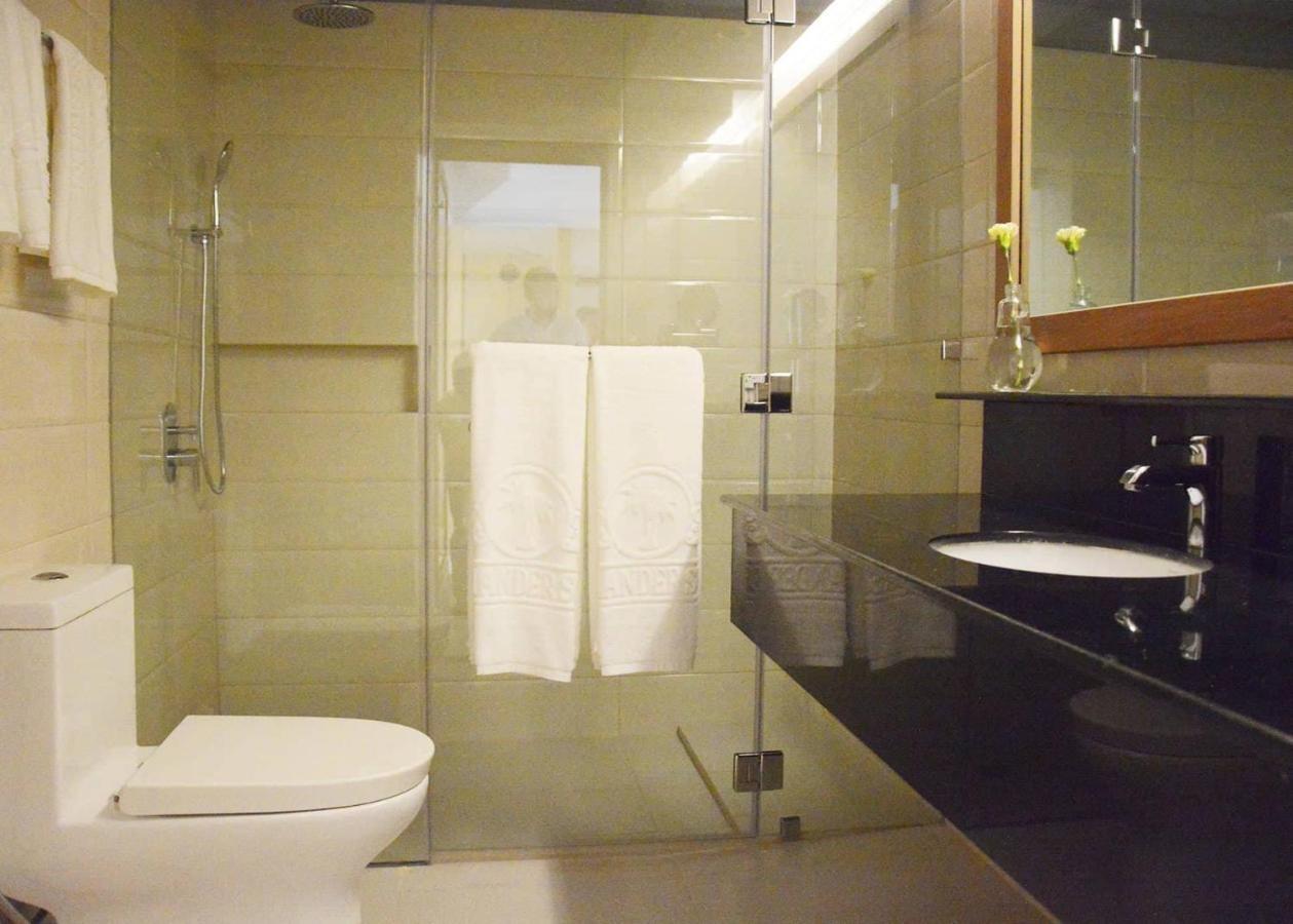 Commander Suites De Boracay Manoc-Manoc Екстер'єр фото