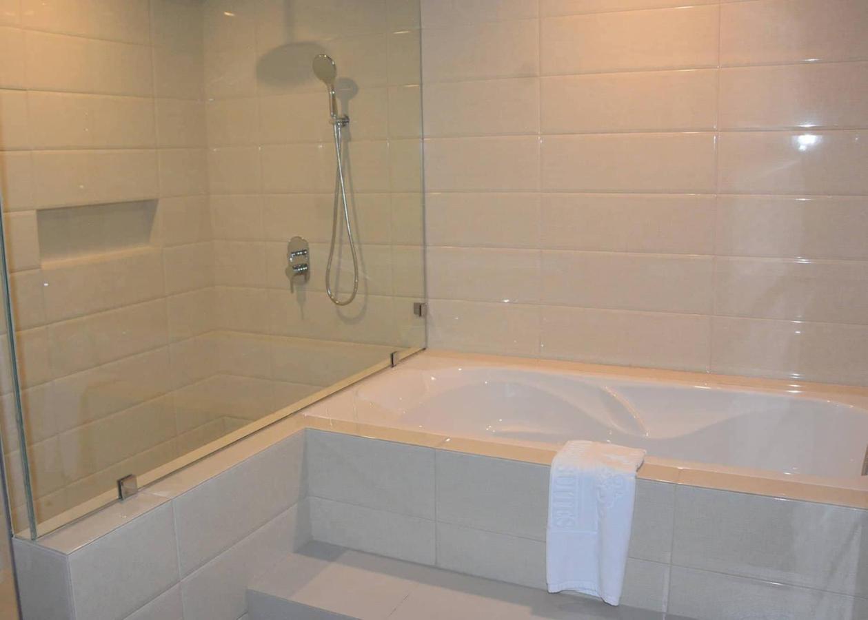 Commander Suites De Boracay Manoc-Manoc Екстер'єр фото