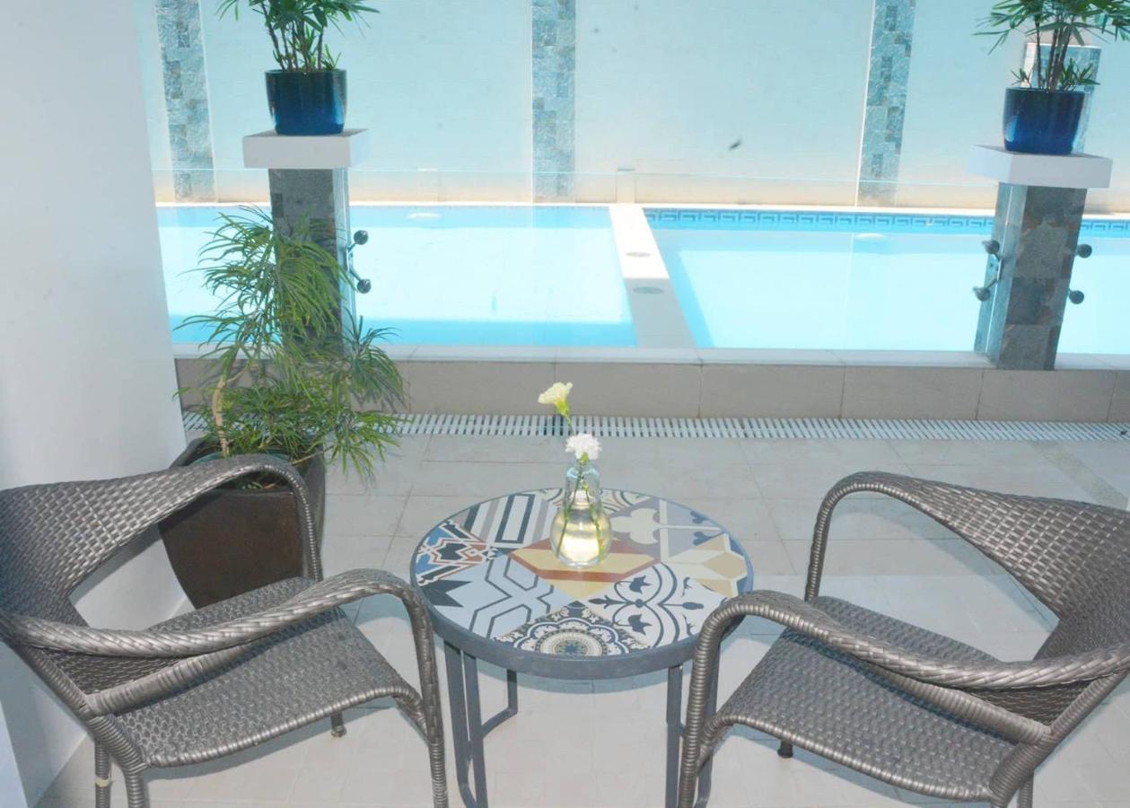 Commander Suites De Boracay Manoc-Manoc Екстер'єр фото